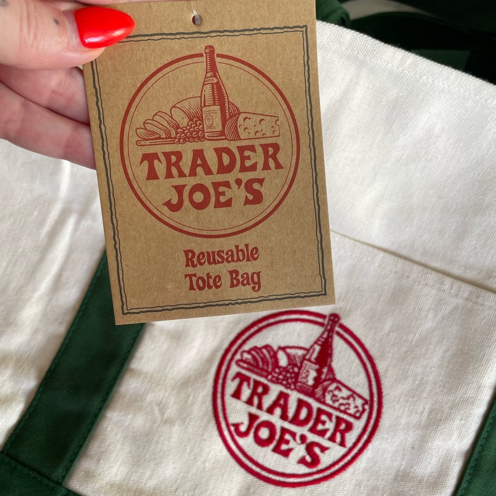 Trader Joe’s nwt LARGE Canvas Limited Edition 2025 Tote Shopping Bag GREEN - Picture 7 of 10